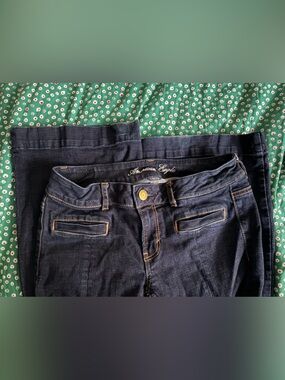 American Eagle Dark Wash Denim Jeans Low Rise Hipster Flare size 6L Long
